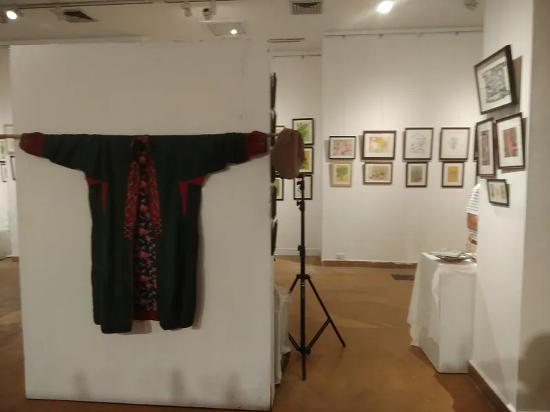 Exhibition at the India Habitat Centre, artists