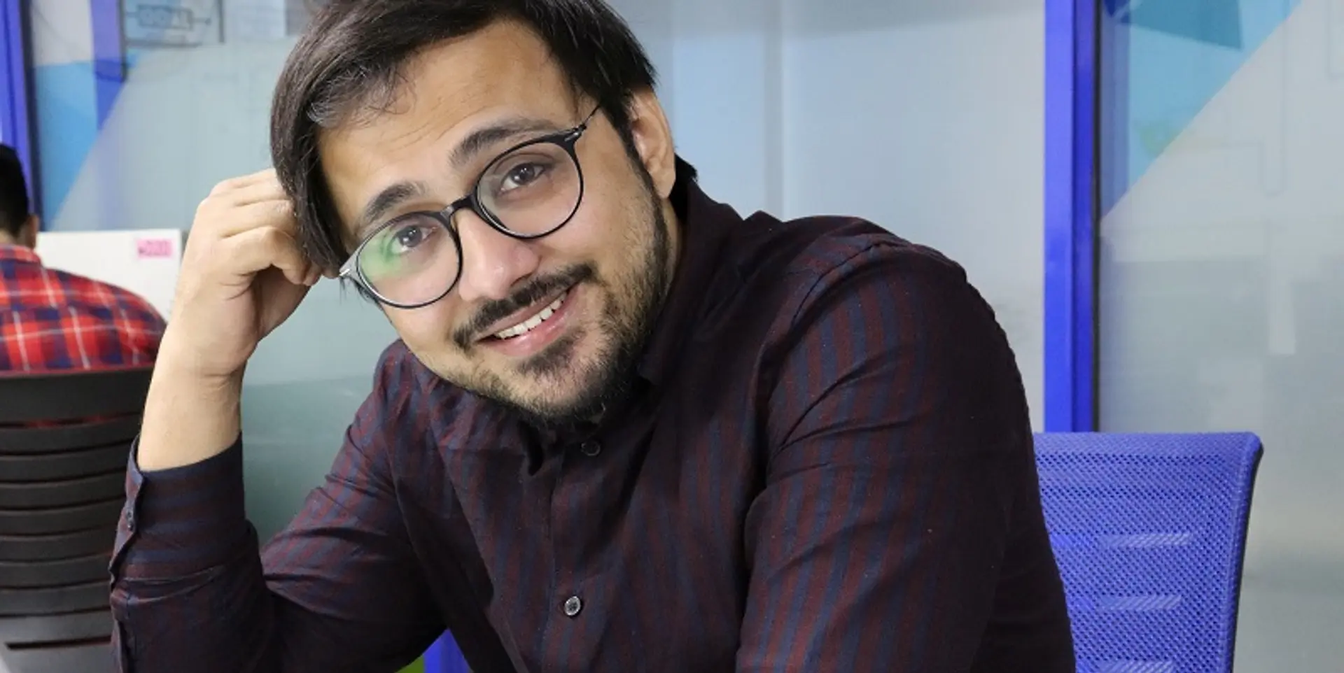 This Phixman promises to fix all your gadget problems by bringing repairs to your doorstep