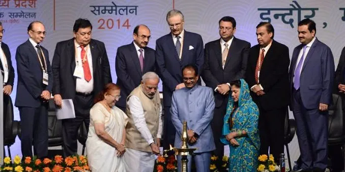 Prime Minister Narendra Modi inaugurating Global Investors Summit 2014