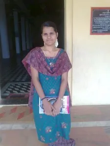 गांव में काॅलेज के दिनों में अश्वीथा