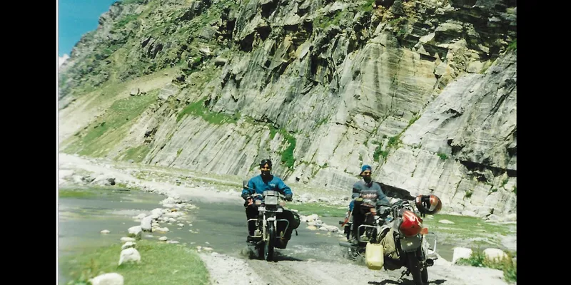 Crazies like these guys. (The author is in blue, clicked by Ajay Sud in 1994, the year Banjara Camps was started.)<br>