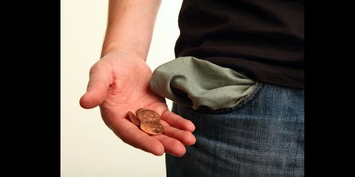 5 Smart moves to avoid being financially broken every month-end 