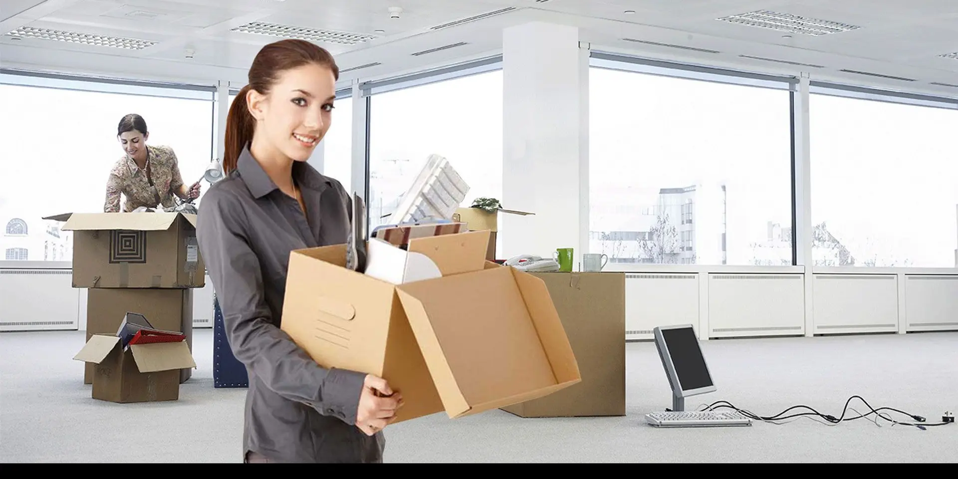 How to handle possible delays during the moving day