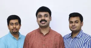 नवीन नौशाद (बीच में), टोनी एंटनी (बांए) और सृजित श्रीकुमार (दांए)