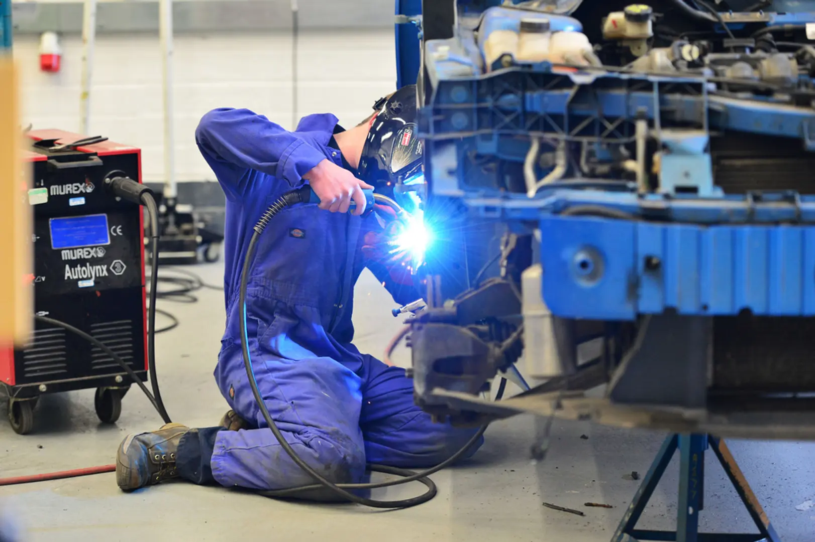Picking the right auto body repair shop need not be hard – here are 3 considerations