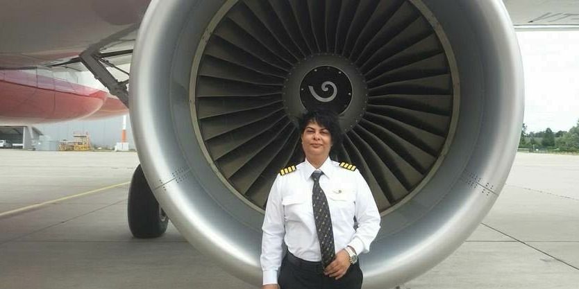 इस महिला पायलट ने विमान को क्रैश होने से बचाया, 261 यात्रियों को मिली जिंदगी