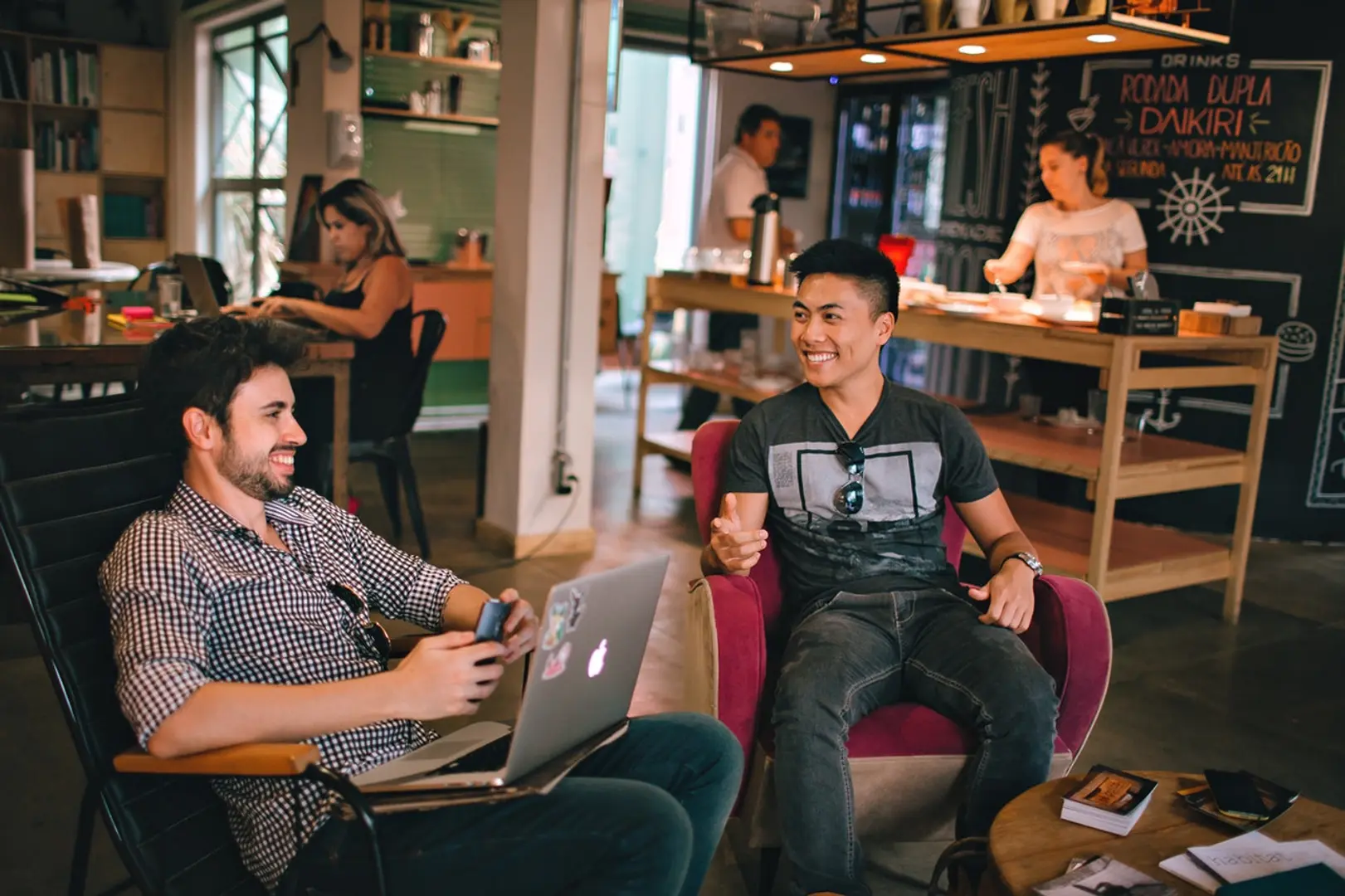 How offices are inspiring to improve employees happiness & productivity