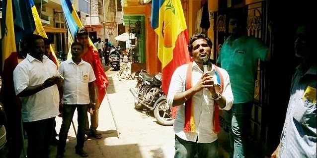 மக்கள் பணிக்காக அமெரிக்க வேலையை தவிர்த்தேன்: மயிலை தொகுதி வேட்பாளர் சுரேஷ்குமார்  