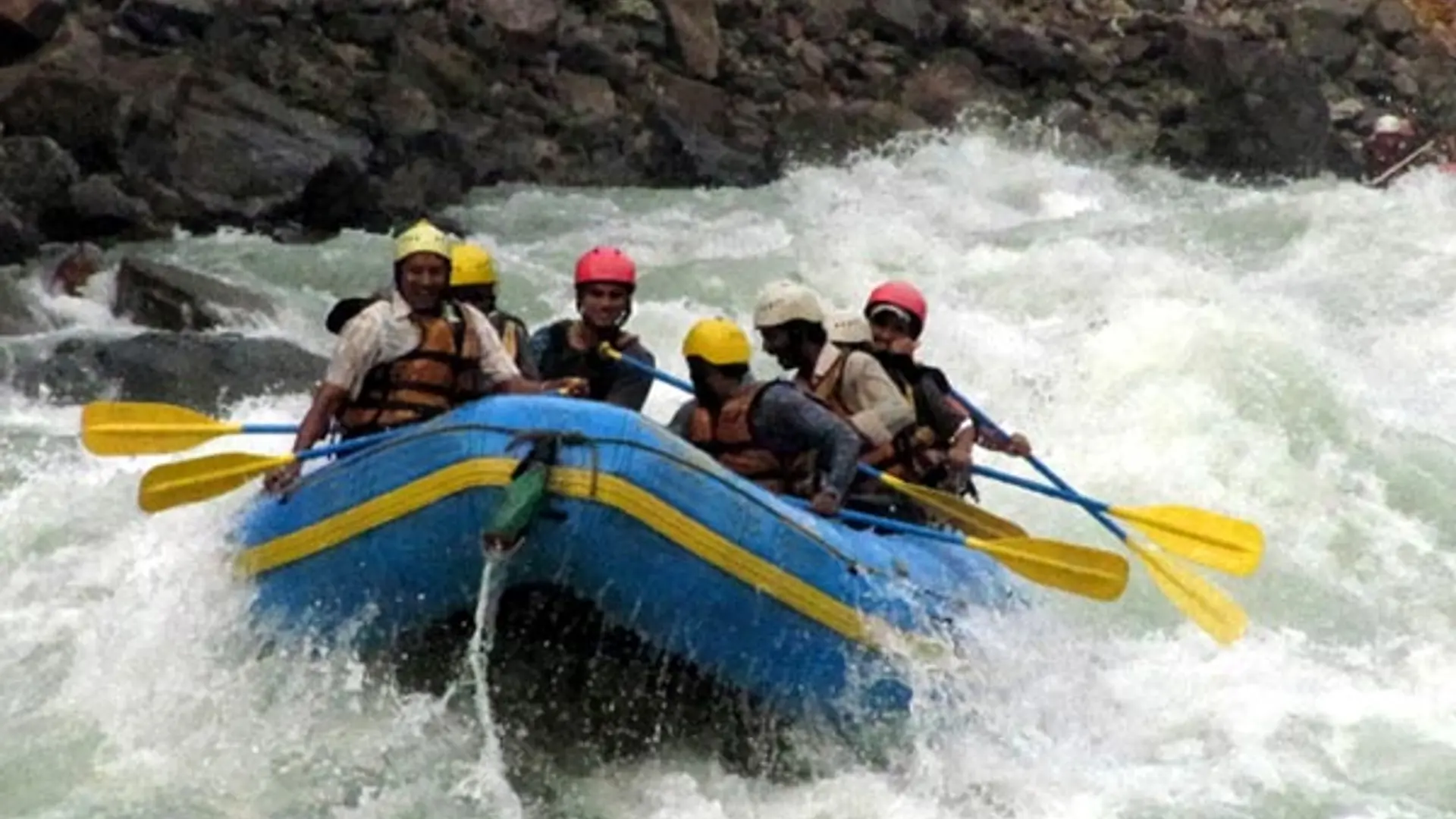 8 best things to do while attending a yoga and meditation retreat in Rishikesh