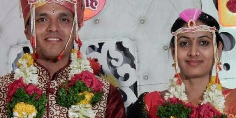 महाराष्ट्र के पुलिस दंपति ने बिना दहेज लिए की शादी और सेविंग के सारे पैसे कर दिए दान