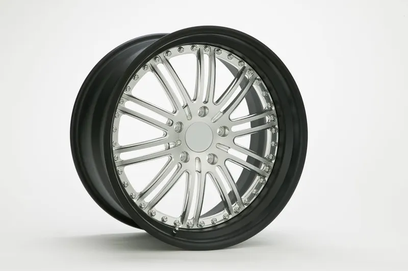 Chrome multi-spokes car wheel