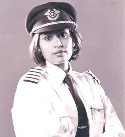 एअरबस ए-३०० च्या पहिल्या महिला कमांडर इंद्राणी सिंह