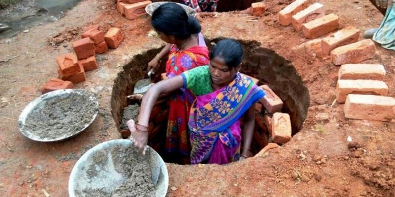 स्वच्छ भारत के सपने को साकार कर रही हैं झारखंड की 'रानी मिस्त्री'