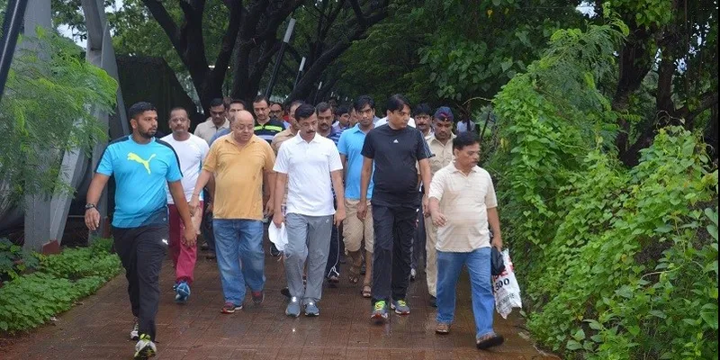 तुकाराम मुंढे Tukaram Mundhe during ‘Walk with the Commissioner’