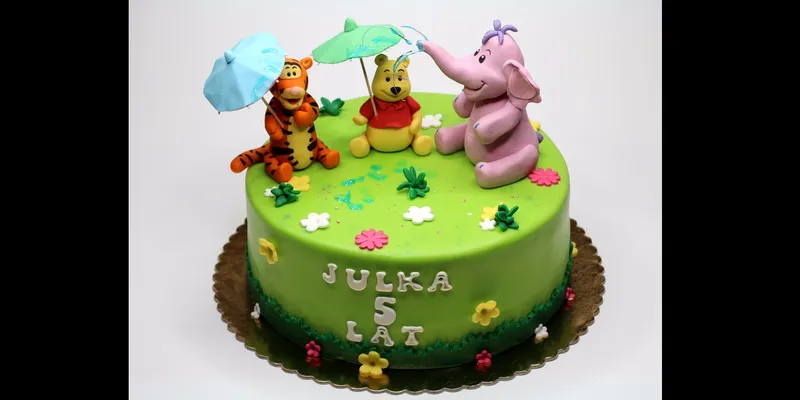 Winnie the Pooh Designer Birthday Cake