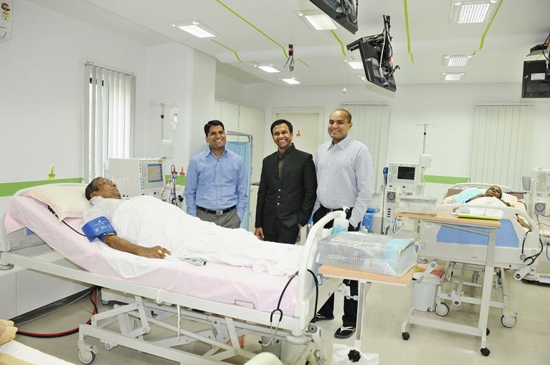 ఖరీదైన డయాలసిస్‌ను కారుచౌక చేసి చూపించిన తెలుగు కుర్రాళ్ల ఆలోచనే 'నెఫ్రోప్లస్'