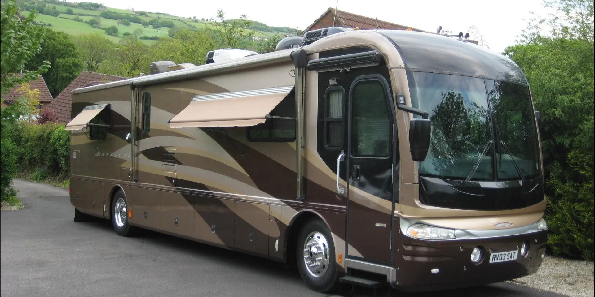 Selling your RV? Tips to make it ready for the travel season