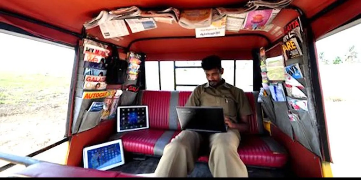 प्रवाशांसाठी टॅब आणि लॅपटॉप सुविधा देणा-या हायटेक ऑटो चालक अन्नादुराई याचे दहा हजार फेसबुक फॉलोअर्स!