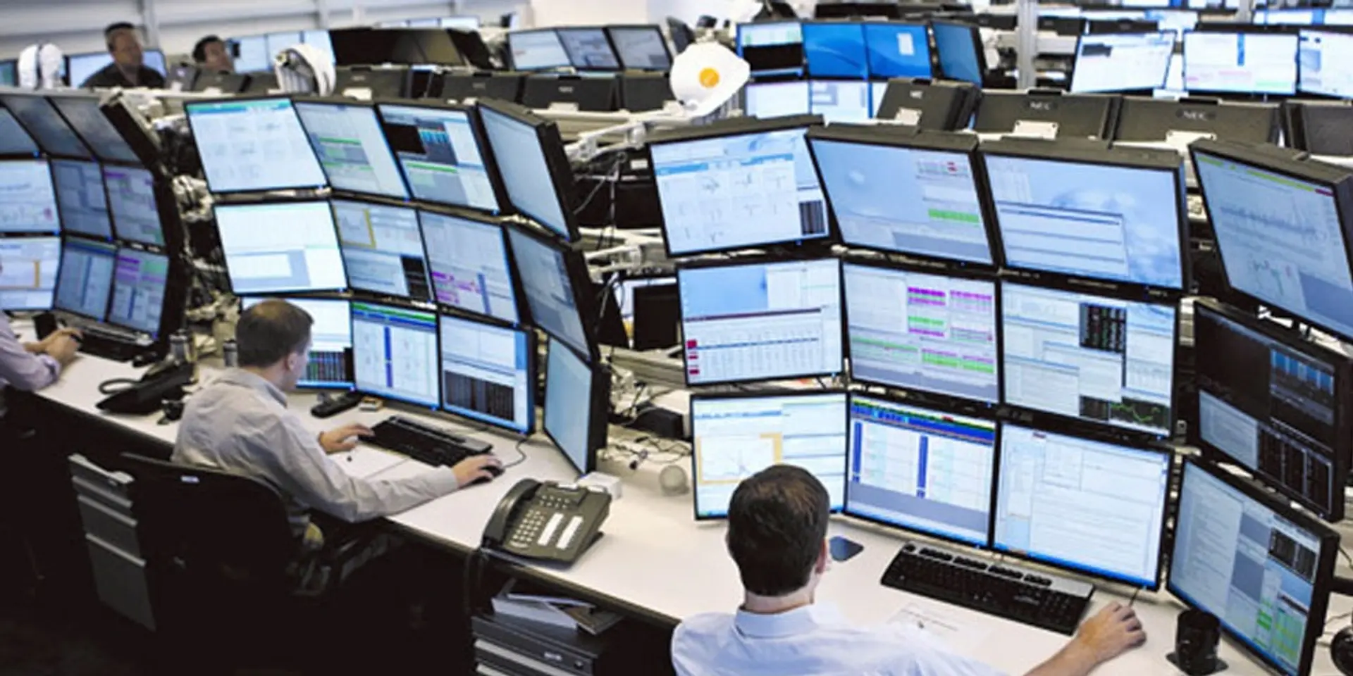 Get the top stock brokers in India for your trading