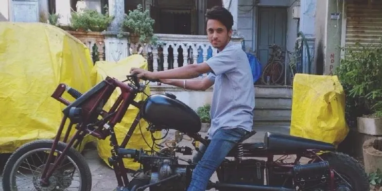 रुजबे ने इस बाइक को भी मोडिफआई किया था