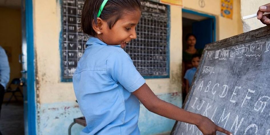 तेलंगाना और पंजाब के बाद कर्नाटक सरकार भी लड़कियों को देगी मुफ्त शिक्षा