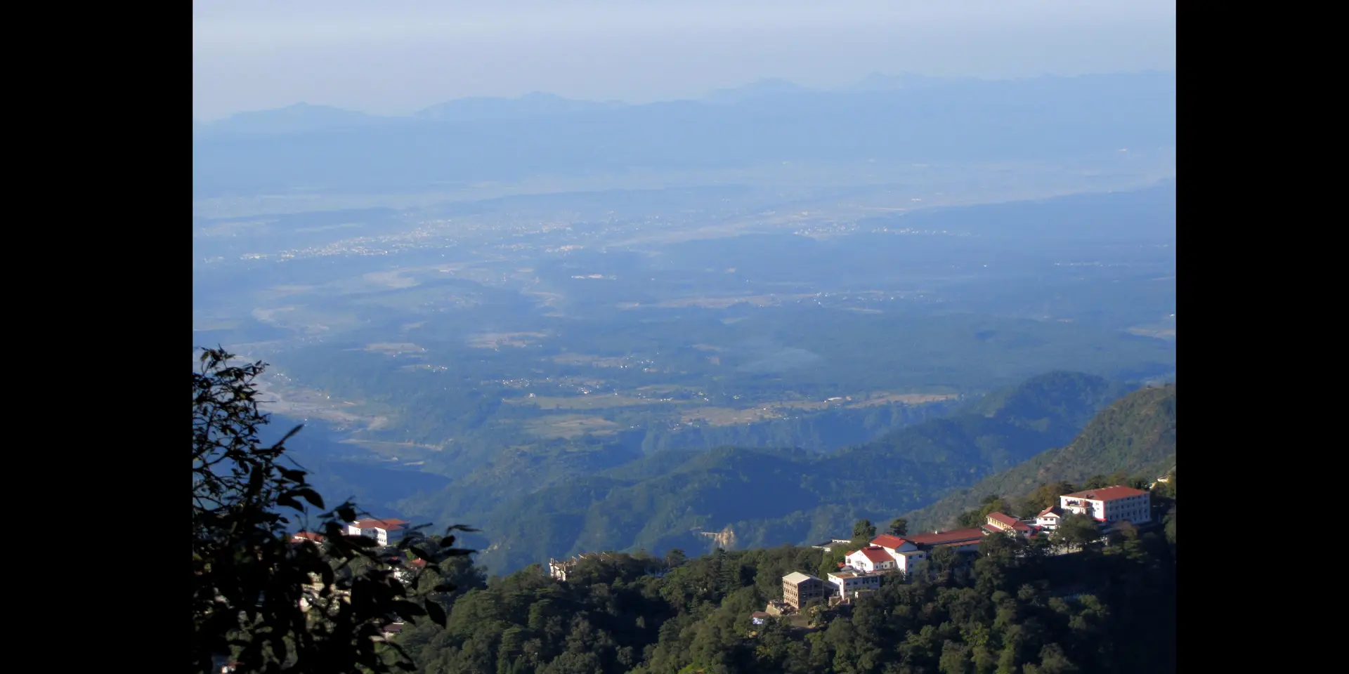 Dehradun, a trip to the foot of Himalayas