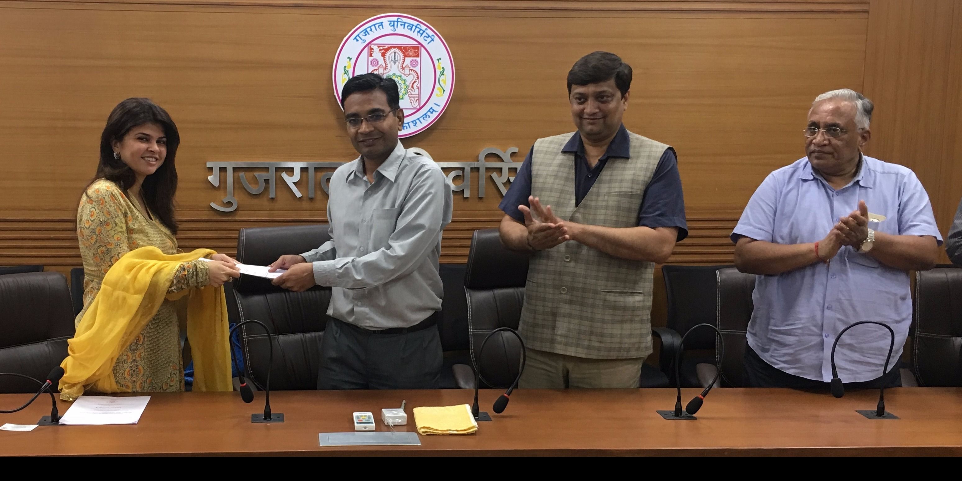 ગુજરાતમાં સ્ટાર્ટઅપ કલ્ચરને પ્રોત્સાહિત કરવા ગુજ. યુનિ. અને ક્લેરિસ કેપિટલે મિલાવ્યો હાથ 
