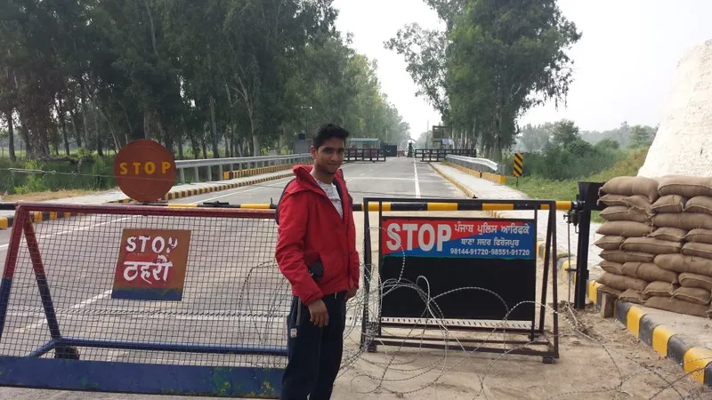 India Pakistan Border at Hussainiwala Check Post