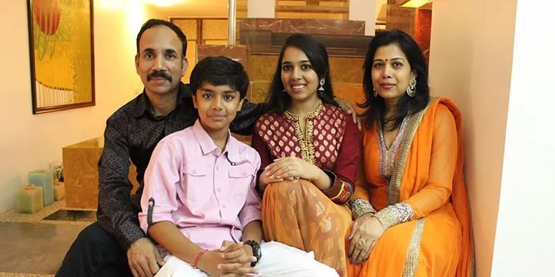 पत्नी और बच्चों के साथ राजीब, फोटो साभार: सोशल मीडिया