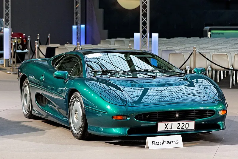 Jaguar XJ220