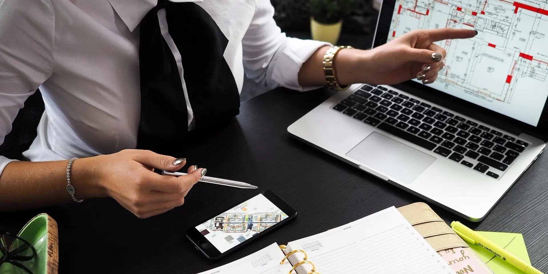 Top 4 mobile app development company in Surat, providing in-town mobile development