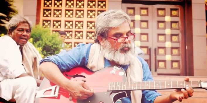 लोगों को एक रुपए में संगीत सिखाते हैं 'गिटार राव'