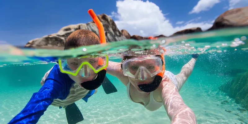 <b>Snorkeling</b>
